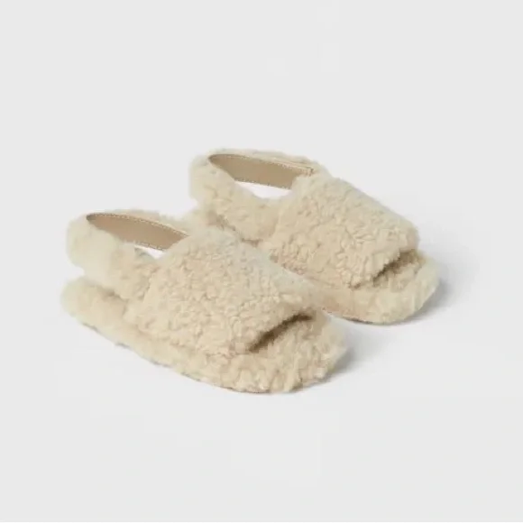 NWT Zara toddler kids / girls faux fur peep toe strap sandals / slides off white - Picture 1 of 5